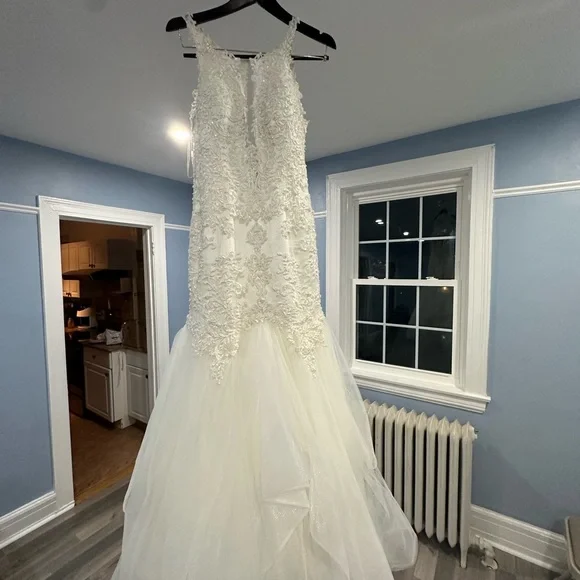 chinese dress ladies used Kleinfeld Wedding Gown main image 0